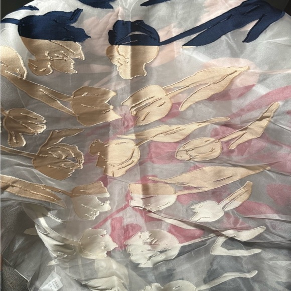 Dior oversized sheer silk chiffon embroidered daffodil flower shawl w/ box - Picture 9 of 9